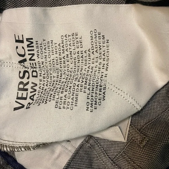 Versace - Picture 8 of 9